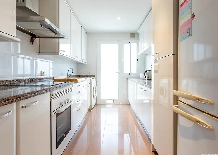 Cristianos 2 Bedroom Quiet Complex 200 Meters From The Ocean Apartment