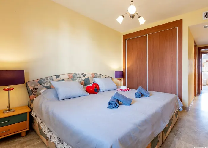 Cristianos 2 Bedroom Quiet Complex 200 Meters From The Ocean